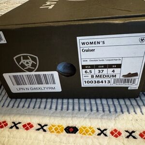 Ariat Women's Chocolate Suede Cruiser